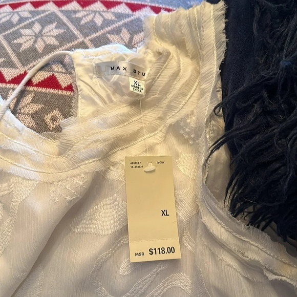 MAX STUDIO  BNWT Stunning white dress - Picture 2 of 5